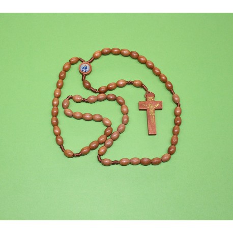 Rosario madera cuerda oval. franciscano natural