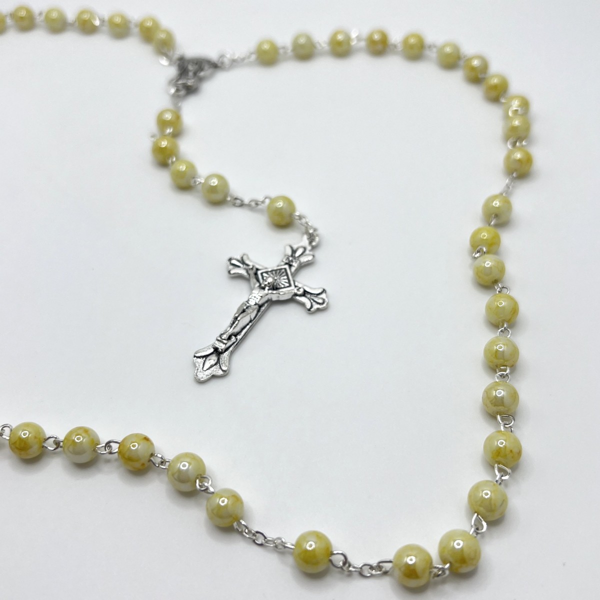Rosario de cristal nacarado – cuentas de 6 mm
