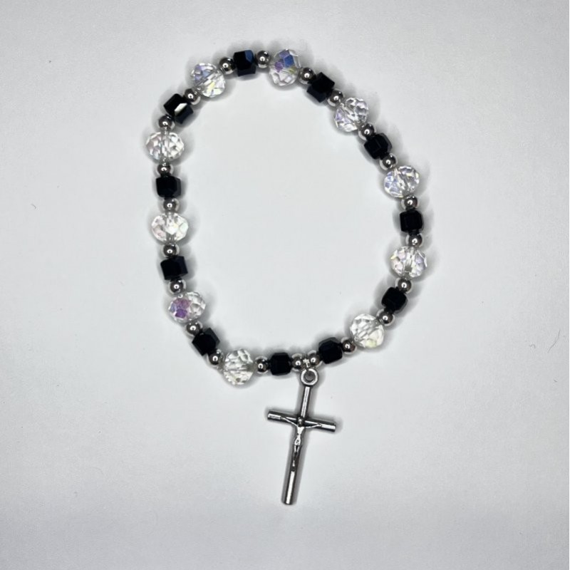Pulsera de cristal en forma de cubo dorada