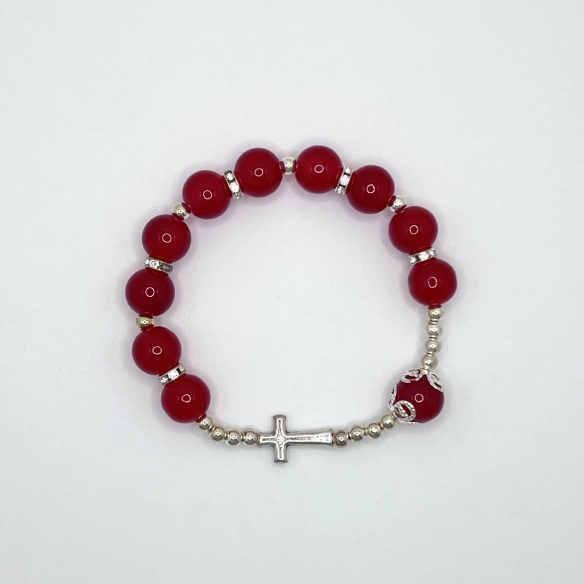 Pulsera elástica tipo perla con cruz de metal – cuentas de 8 mm