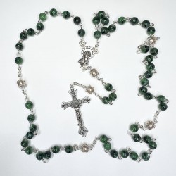 Rosario de cristal perlado verde