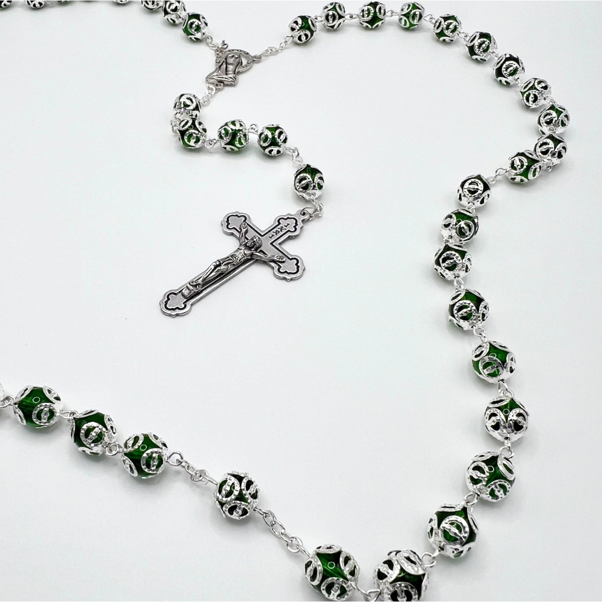 Rosario de filigrana con alma de cristal – cuentas de 9 mm