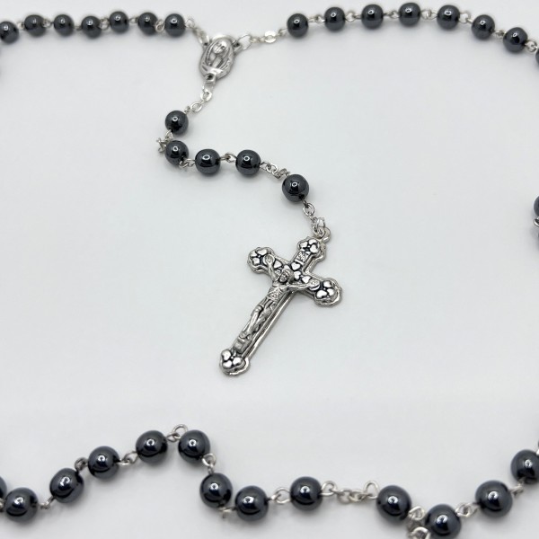 Rosario de hematite redondo – artesanal con cuentas de 6 mm