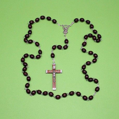 Rosario madera ovalada oscuro