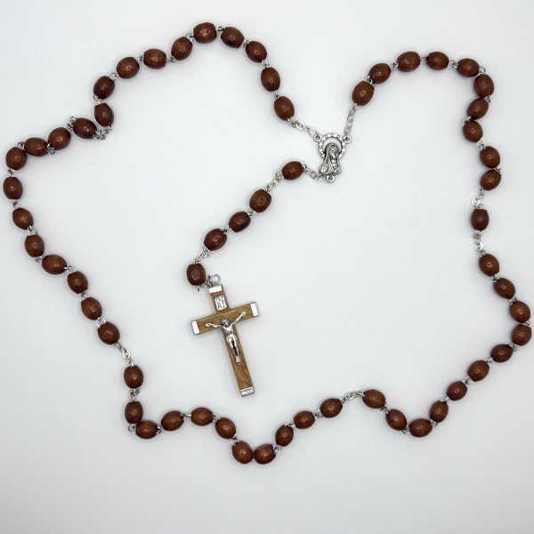Rosario de madera ovalada – cuentas de 8x7 mm