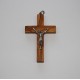 Cruz de madera de olivo con cristo clsico